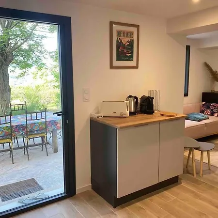 Maison Les Acacias מילאו